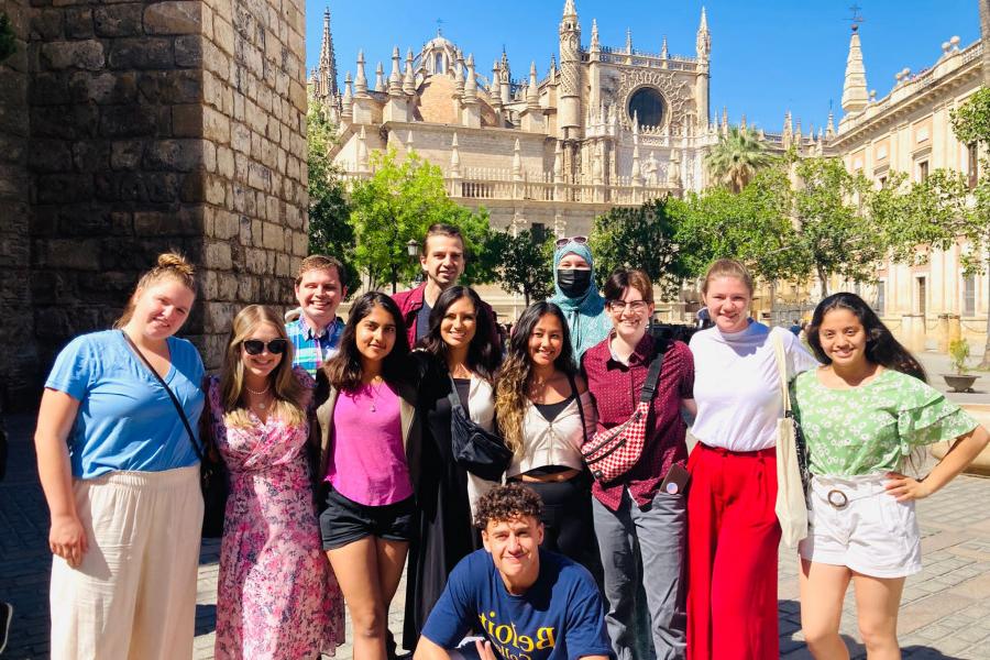 Students taking a break while studying the Cathedral de Sevilla.